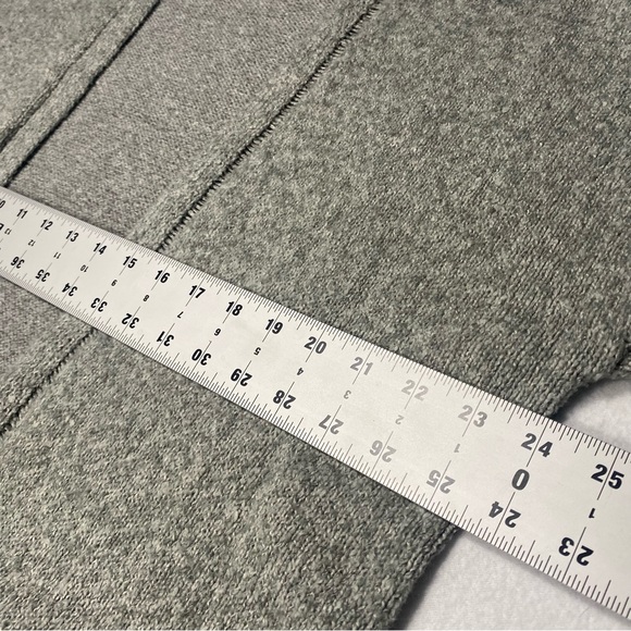 Urban Outfitters Gray Long Cardigan Open Front Sweater Size M #1398 - Picture 13 of 14